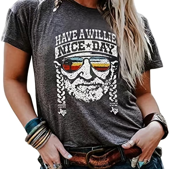 💜GRAFIC TEES 💜 - Picture 1 of 4